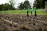 Hooyman Garden Tool Set Including Cultivator, Transplanter, and Trowel with Heavy Duty Steel Construction, No-Slip H-Grip Handles, and Blade Measurement Markings for Gardening, Weeding, and Outdoors - Image 8